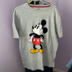 Rare New Disney Mickey Mouse Gray T-Shirt Size XL